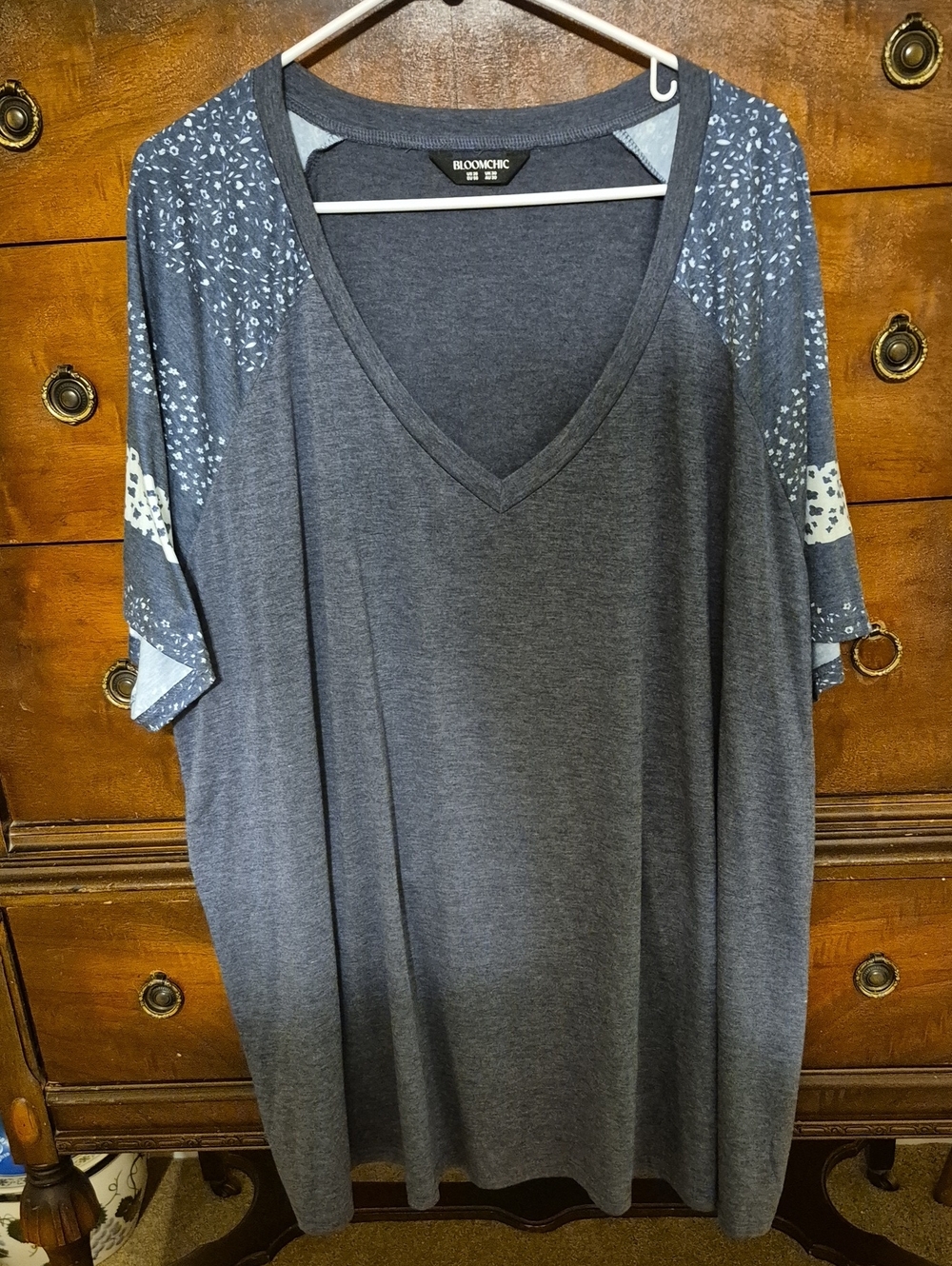 BloomChic Oversized Top Size 26
